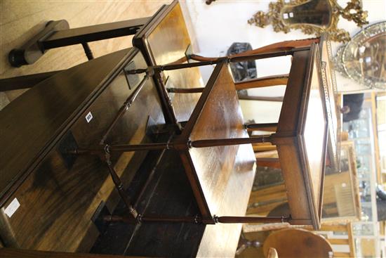 Two tier spider leg table